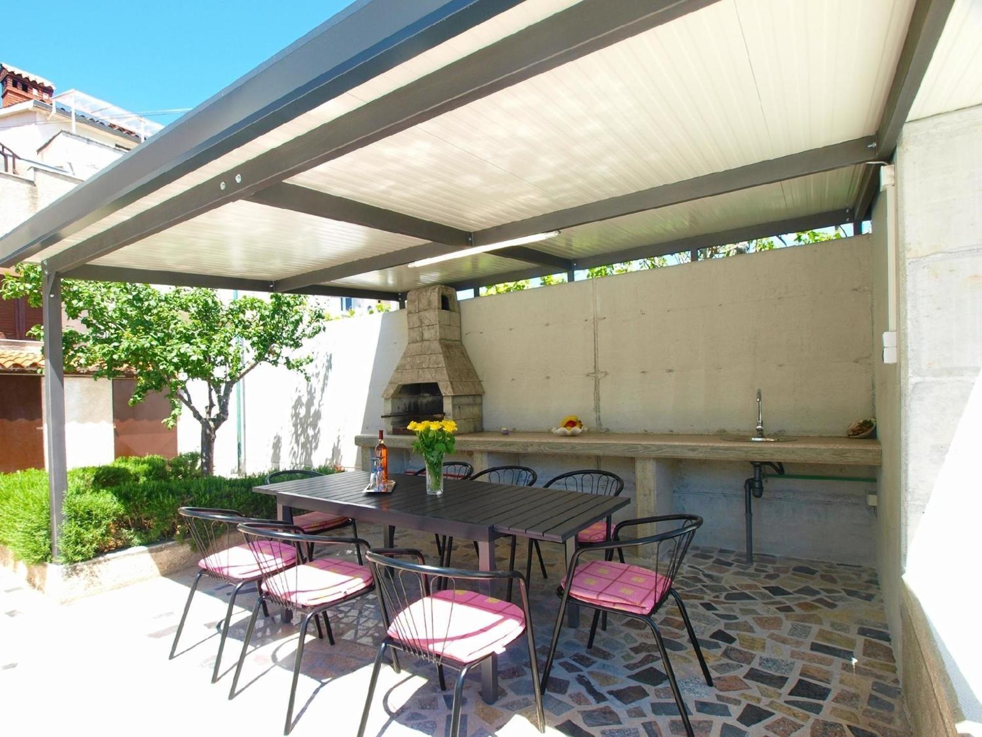 Mit Privatpool Fuer 8 Personen Ca 180 Qm In Pula, Istrien Istrische Riviera Holiday home